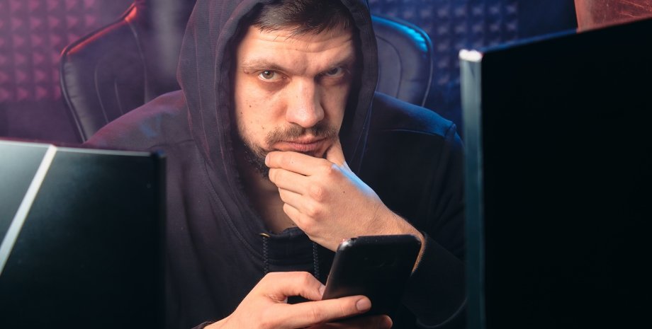 Шахраї використовують нову схему для того, щоб вкрасти гроші у клієнтів “ПриватБанку”