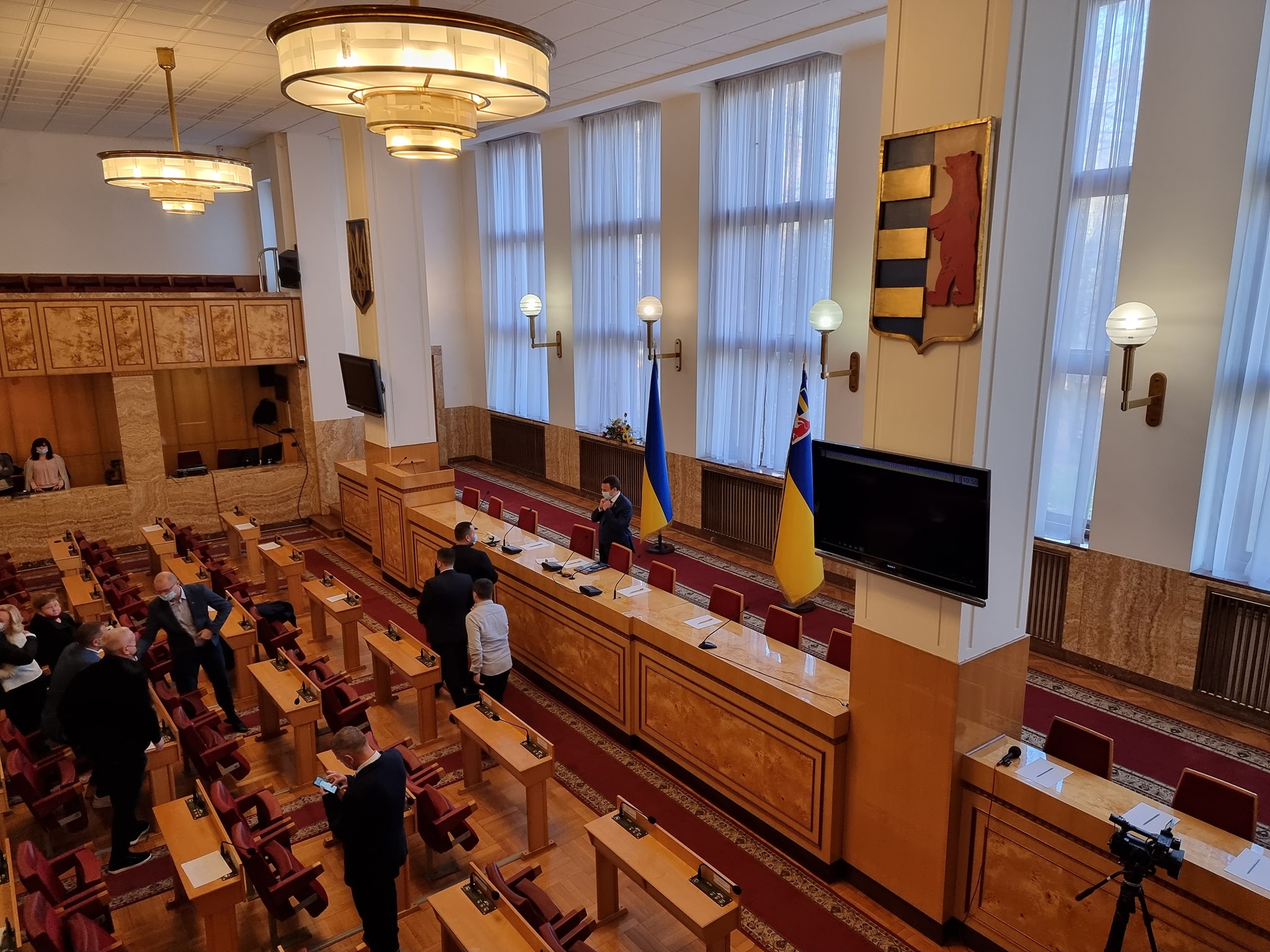 В Ужгороді розпочалася сесія Закарпатської облради: пряма трансляція із зали засідань (НАЖИВО)