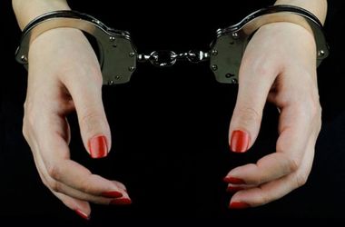 Работники криминальной полиции Мукачева задержали местную жительницу, которая подрабатывая няней, похитила из квартиры мукачевца деньги.