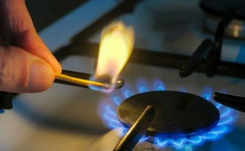 Национальная комиссия госрегулирования энергетики и коммунальных услуг отменила свое решение о введении абонплаты за газ.
