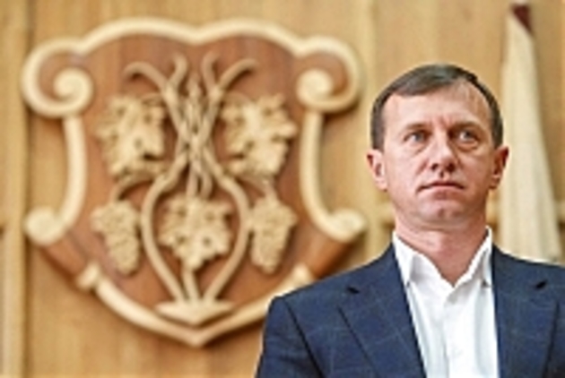 Такое решение вынесла судья Ужгородского горрайонного суда Оксана Монич.
