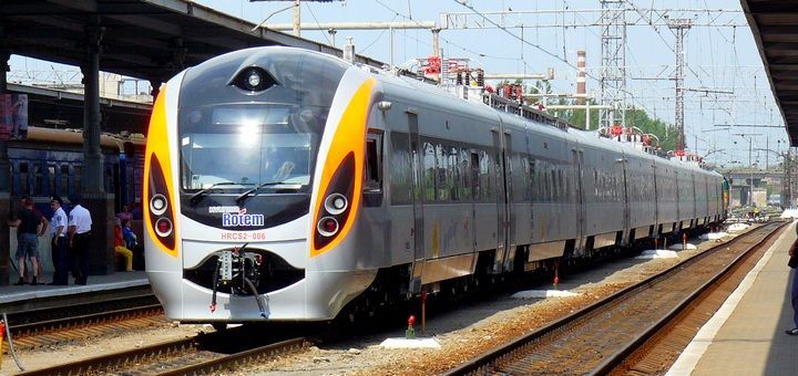 «Укрзалізниця» запускає нові рейси на літо: які напрямки додали до розкладу