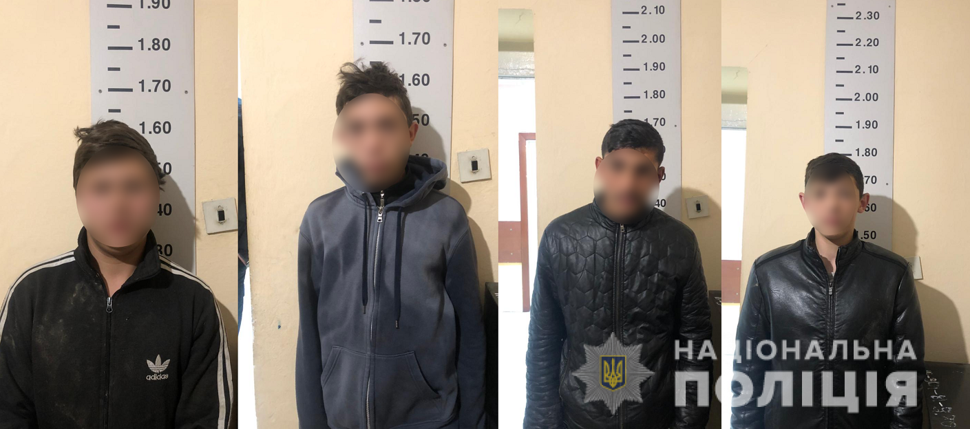 Сегодня, 10 декабря, Ужгородский городской районный суд рассмотрел ходатайство следователя Ужгородской полиции о мере пресечения в отношении четырех несовершеннолетних грабителей.