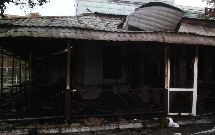 25 апреля около 01:22 возник пожар в кафе-баре по вул. Терешковой.
