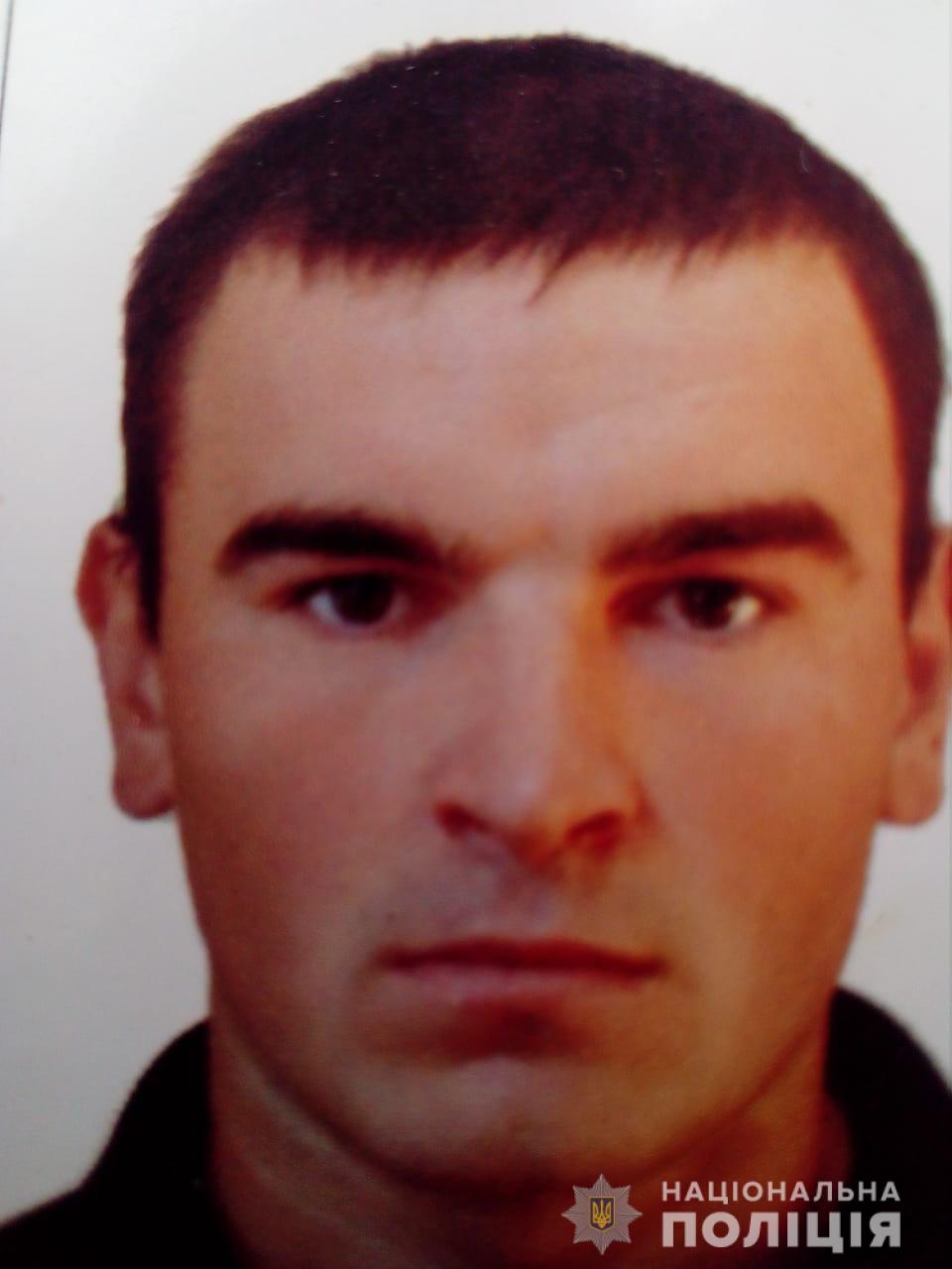 Іршавським відділенням поліції розшукується Керечанин Василь Васильович,  який 26 квітня  2019 року близько 05.00 години пішов з дому у невідомому напрямку.