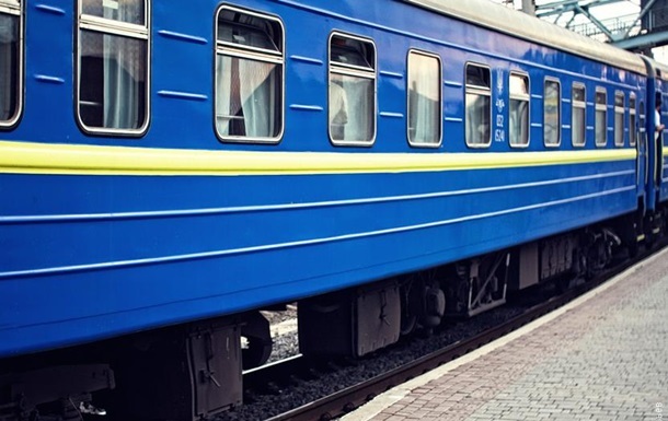 На великодні свята Укразалізниця призначила два додаткові потяги на Закарпаття.
