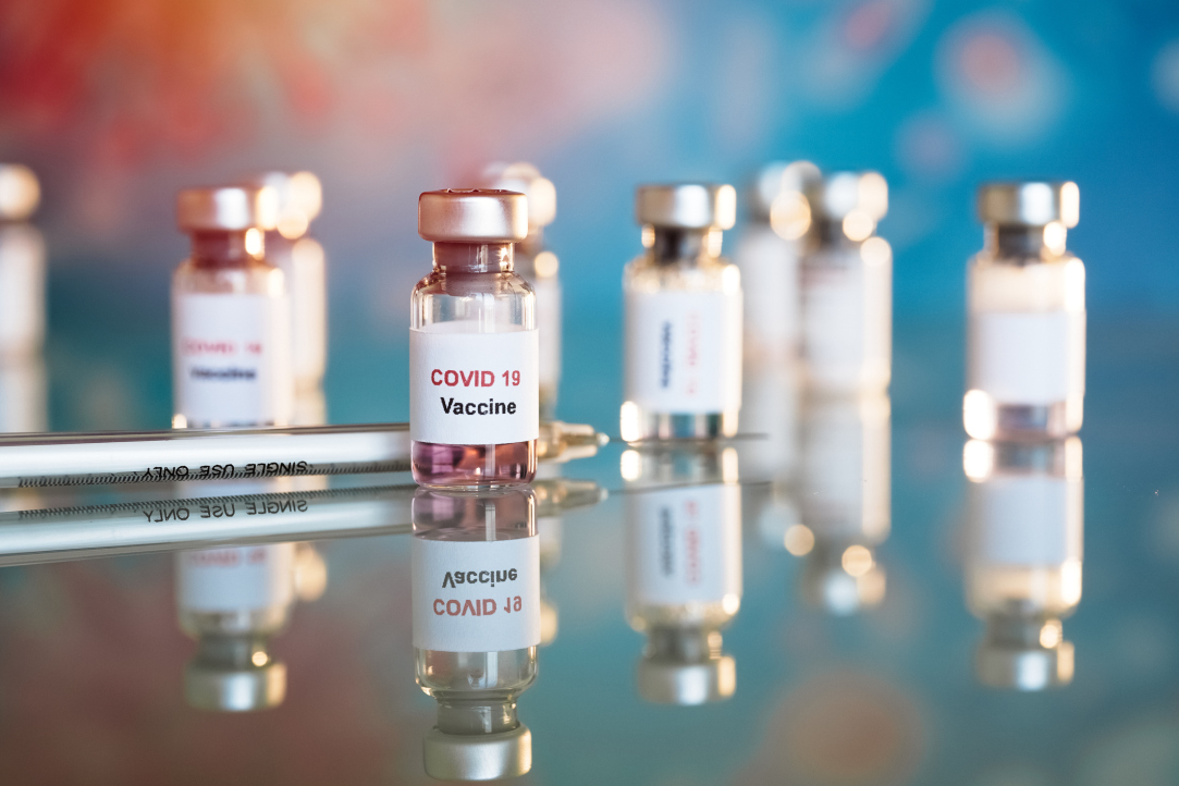 Польський уряд не купуватиме китайську вакцину від коронавірусу через жорсткі умови виробників. 