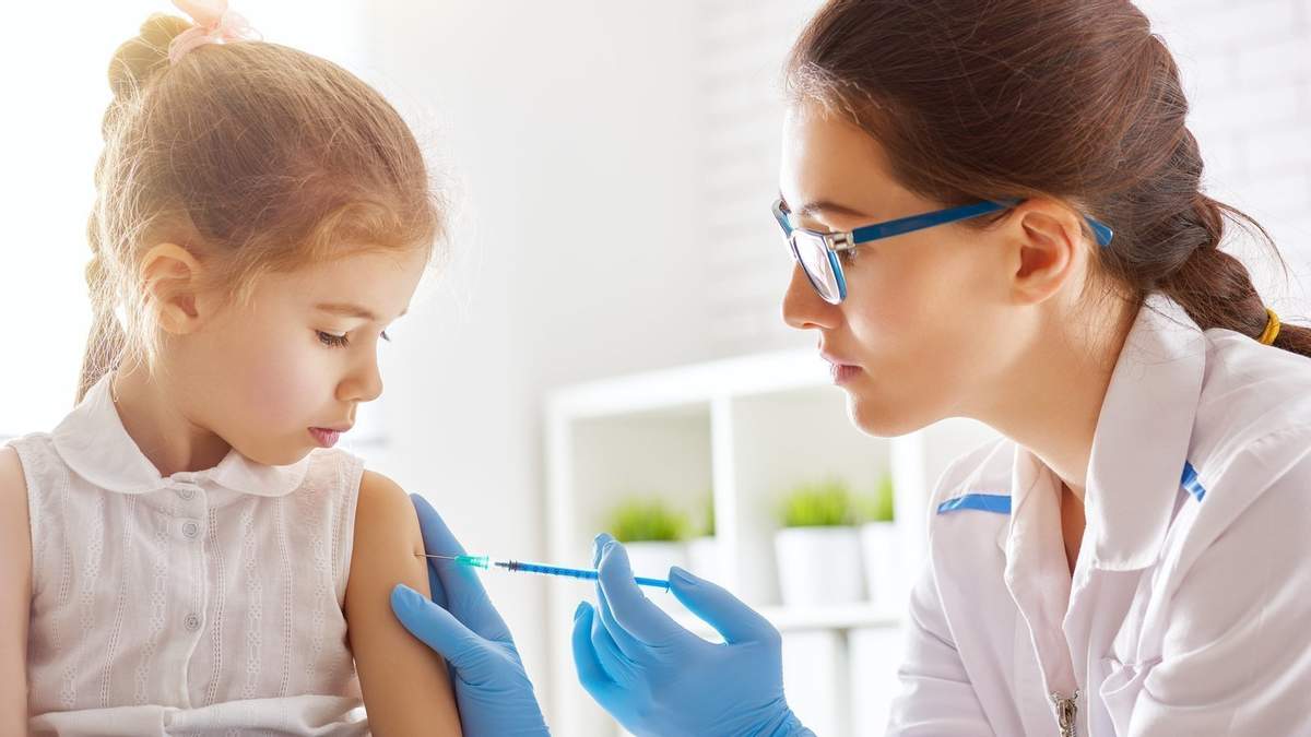 МОЗ планує COVID-вакцинацію дітей, які перебувають у групі ризику.

