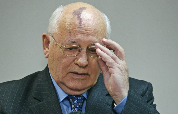 Горбачов потрапив у ДТП