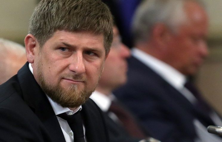 Кадиров пропонує "відрізати" росіян від Skype і Twitter