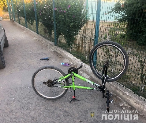 Вчора, 18 липня, близько 19:35 до поліції звернувся житель Берегова, який повідомив, що на його малолітню доньку скоїв наїзд водій автомобіля «Skoda Fabia».
