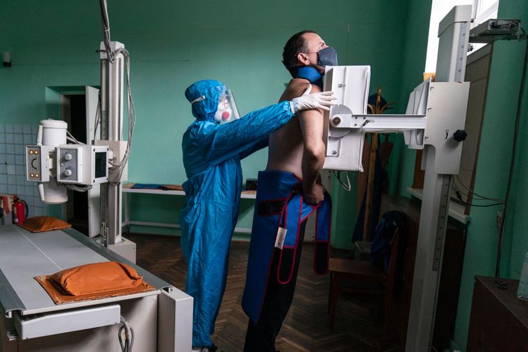 Коронавирус не отступает: за сутки в Закарпатье умерли пять пациентов