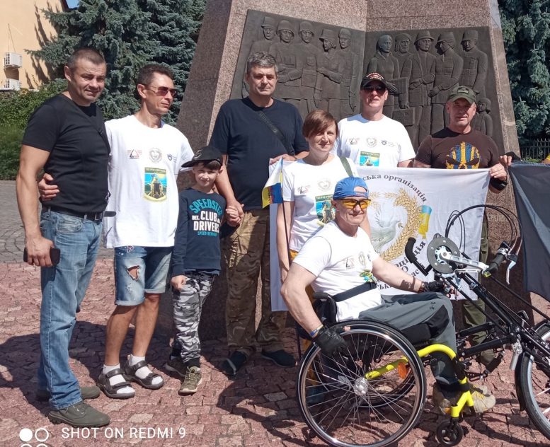 9 серпня в Ужгороді стартував Об’єднавчий пробіг на хендбайку “Від Карпат до Маріуполя” до 30-ї річниці Незалежності України.