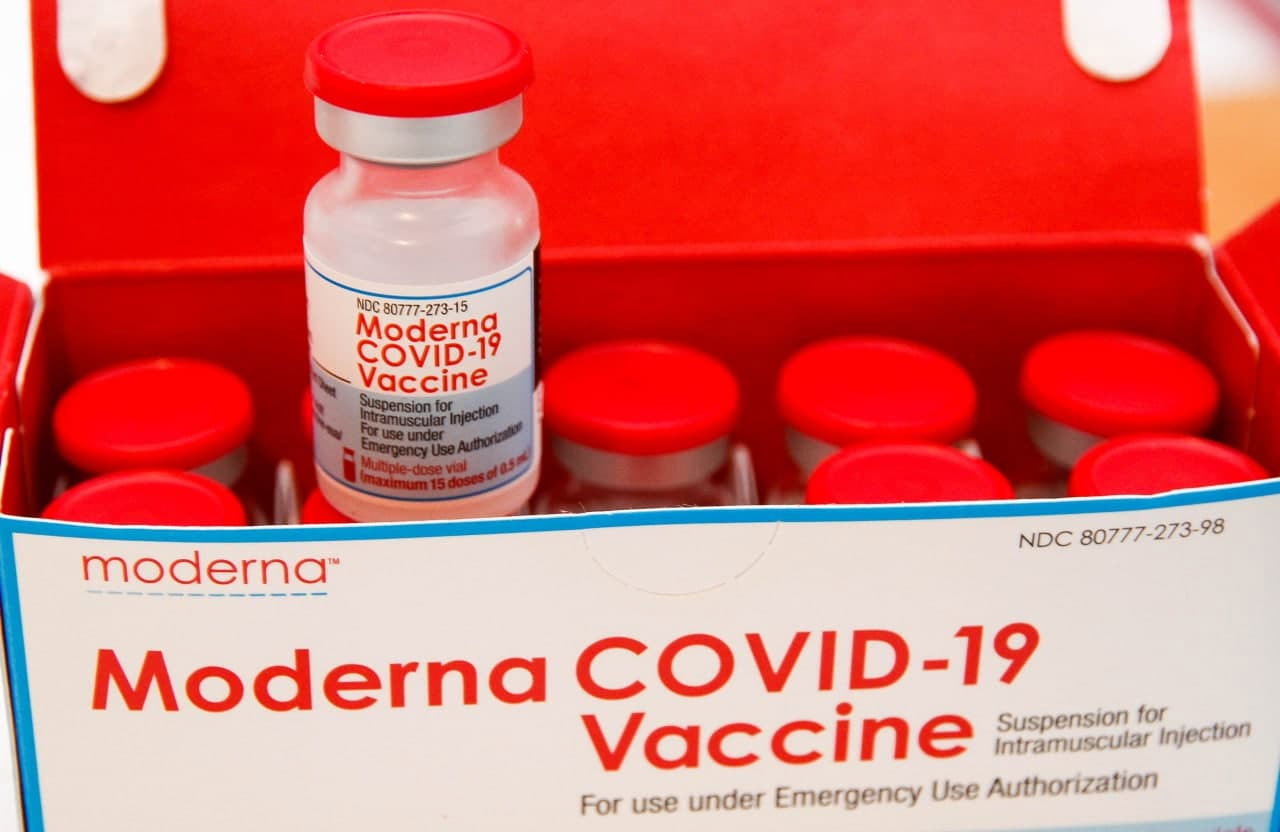 Региональный координатор кампании по вакцинации от COVID-19 в Закарпатской области Виктория Тымчик сообщила, что вчера, 20 июля, в регион поступило 26,7 тысячи доз вакцины Moderna.