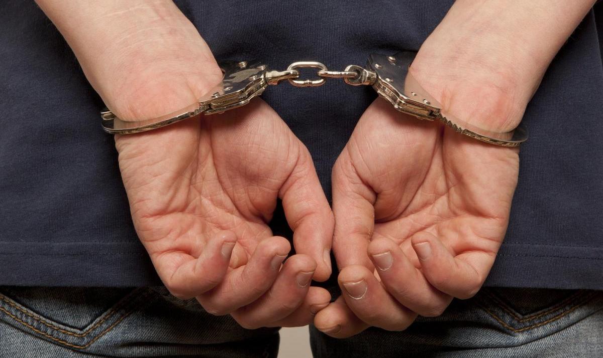 Учора вночі прикордонники Чопського загону затримали 29-річного іванофранківця, розшукуваного за вчинення злочину.