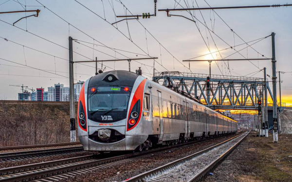 Чехія запустила до України нові потяги: відомо де проходить пересадка і яка вартість квитків