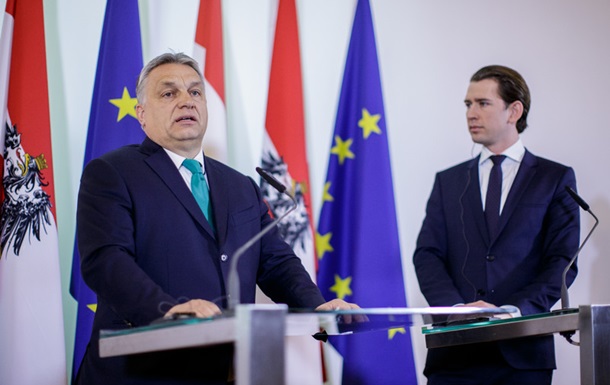 Канцлер Австрії Себастіан Курц і прем'єр-міністр Угорщини Віктор Орбан виступили за посилення охорони кордонів Європейського союзу від мігрантів.
