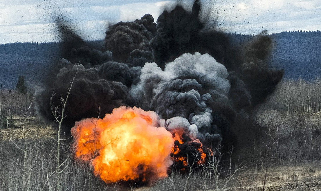 Людей просять не панікувати: Ужгородська районна військова адміністрація повідомила про вибухи