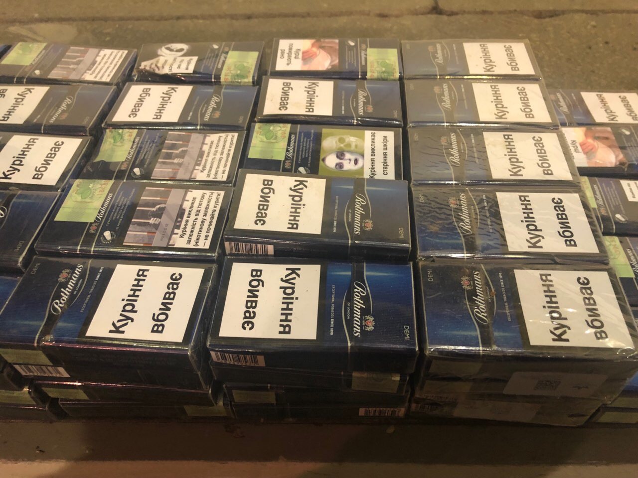 Минулої доби, 21 грудня, в зоні митного контролю митного посту «Тиса» Закарпатської митниці ДФС припинено спробу незаконного вивезення з України тютюнових виробів.