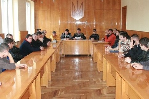 У малому залі Берегівської районної ради днями відбулось розширене засідання виконкому Берегівської районної федерації футболу.