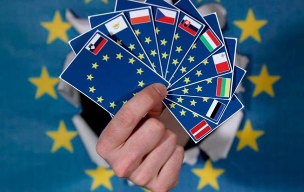 Українці в трійці лідерів за кількістю виданих дозволів на проживання в ЄС