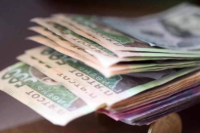 У січні цього року середня заробітна плата працівника на Закарпатті складала 6799 гривень.


