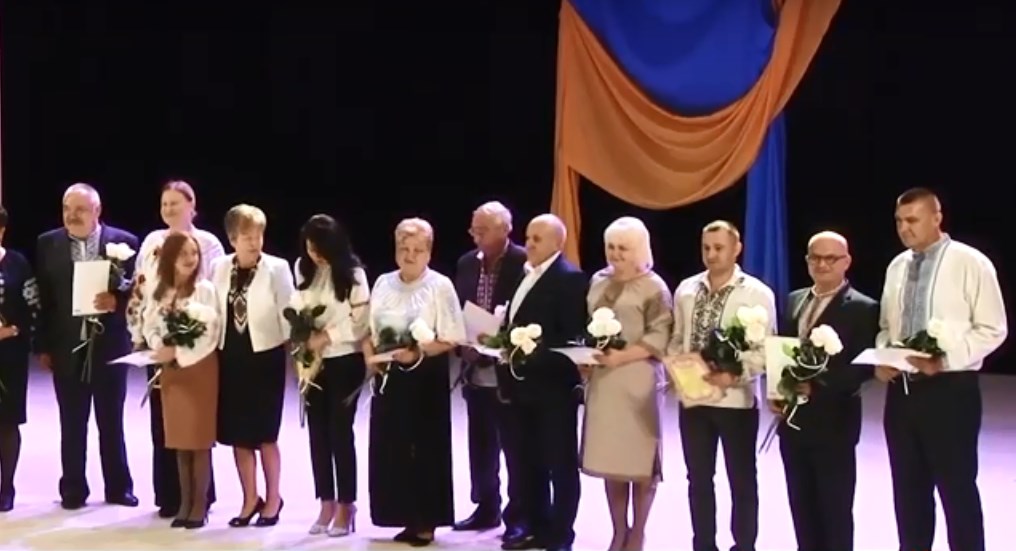 17 педагогів з усіх районів краю та міст Ужгорода, Мукачева і Хуста отримали премію імені Августина Волошина.