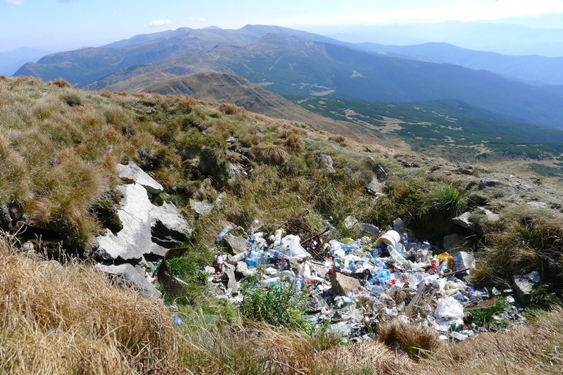 Ко Дню Независимости активисты очистят Говерлу от мусора