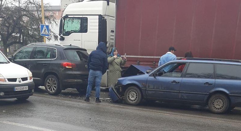 Дорожно-транспортное происшествие произошло на улице Гагарина.