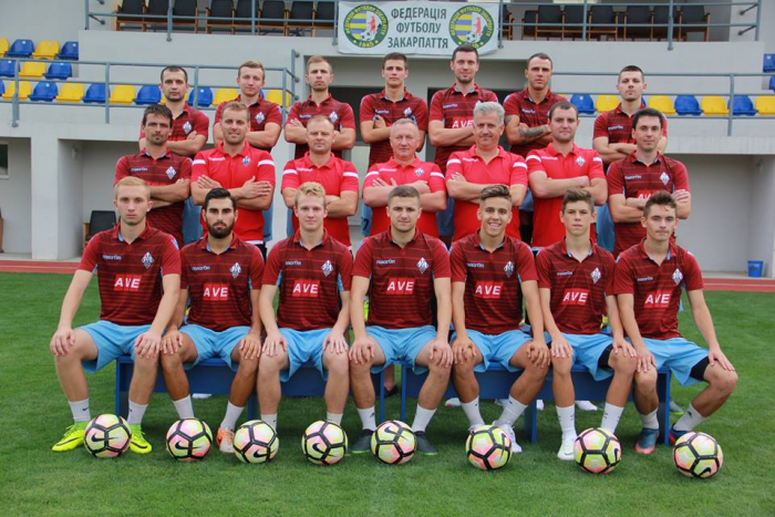 У другому турі чемпіонату України в аматорській лізі наш ФК «Ужгород» на виїзді зустрічався також з дебютантом серед аматорів острозькою «Коброю».