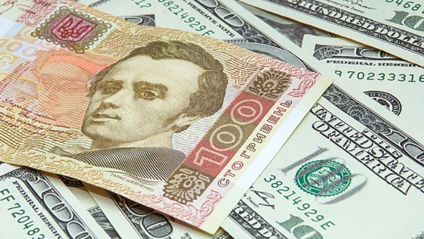Національний банк зміцнив офіційний курс гривні до долара майже на 22 копійки. У той же час, курс національної валюти до євро зміцнився на 29 копійок.
