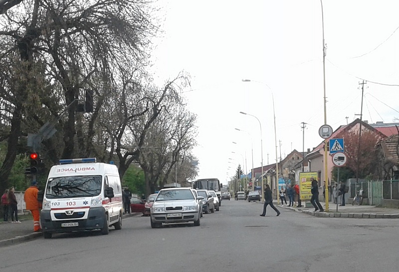 В Ужгороді по вулиці Гагаріна сталася чергова аварія.