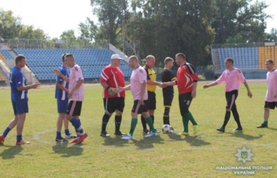 На центральному стадіоні «Авангард» в Ужгороді відбувся турнір з міні-футболу з нагоди професійного свята правоохоронців – Дня Національної поліції України.