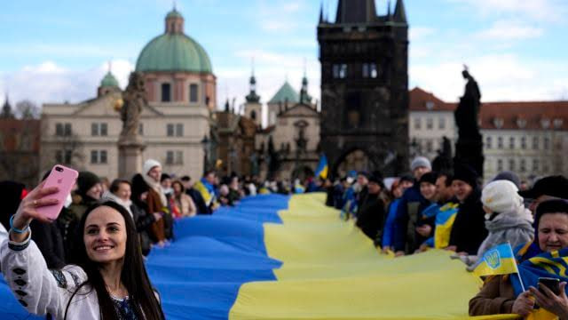 У вівторок, 7 лютого, нижня палата парламенту Чехії підтримала в першому читанні запропонований урядом законопроект «Lex Ukrajina», який змінює правила фінансової підтримки українських біженців.