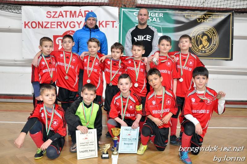 В эти выходные юные футболисты ДЮФК «Берегвидейк» гостили в Венгрии. Береговский клуб, получил приглашение принять участие в международном детском турнире в городе Ченгер.