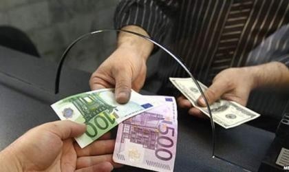 Национальный банк Украины продлил до 3 июня запрет на перевод за границу валюты на сумму более чем 150 тыс. грн.
