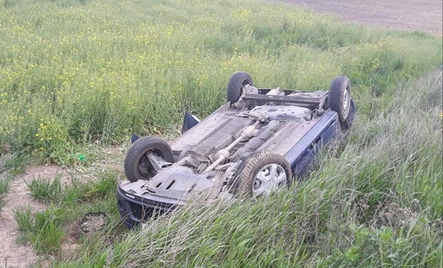 На Ужгородщині автомобіль перекинувся на дах.
