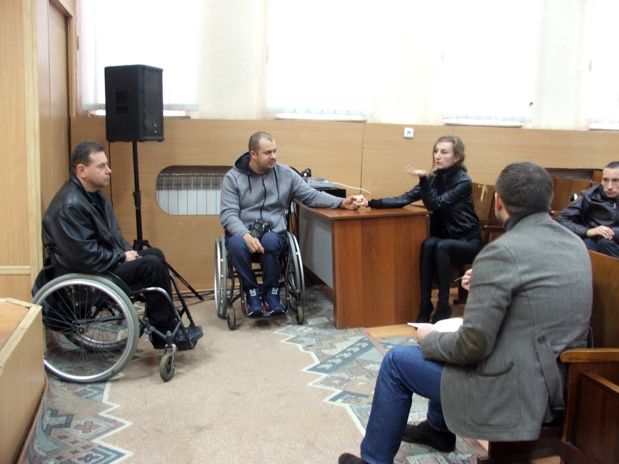 Сьогодні, 23 листопада, голова Мукачівської РДА Сергій Гайдай зустрівся з мешканцями Мукачівщини з особливими потребами, які потребують особливого піклування. 