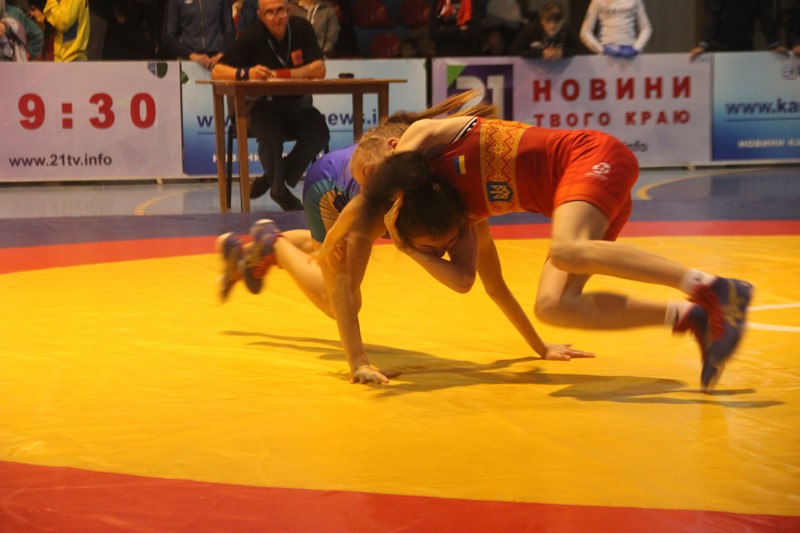 З 24 по 27 жовтня в Ужгороді проходить чемпіонат України з вільної боротьби серед юнаків та дівчат 2002-2003 р.н.

