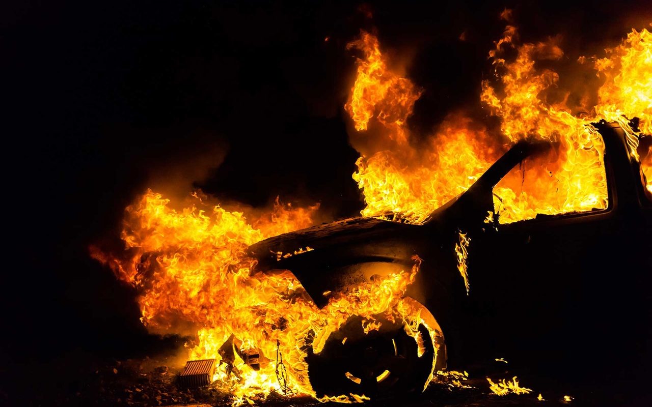 Вчора ввечері у Виноградові згоріла автівка.