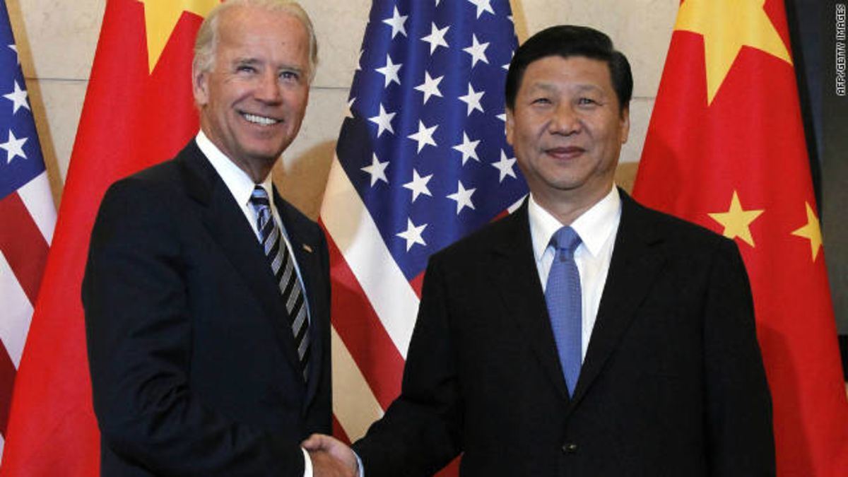 Глава КНР Сі Цзіньпін заявив у п'ятницю президенту США Джо Байдену, що конфлікти та конфронтації, подібні до подій в Україні, не відповідають ні чиїм інтересам.


