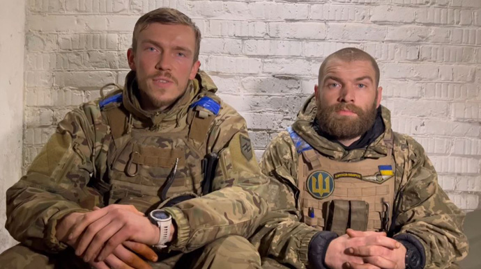 Морпіхи та "Азов" врятували пів тисячі бійців із порту Маріуполя – ЗМІ