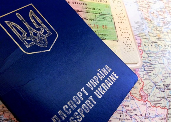 Міністерство закордонних справ України ще очікує до кінця квітня 2015 року офіційний звіт місії Євросоюзу про виконання плану Україною для введення безвізового режиму з ЄС. 
