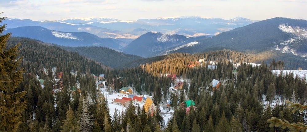 На Закарпатье чиновники умудрились начнут раздавать участки под огороды и пастбища на самых вершинах и прямо посреди лыжных трасс курорта Драгобрат.