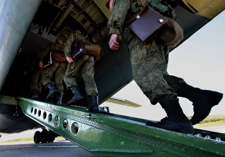 РФ розглядає питання про розміщення десантних військ в Криму, однак рішення поки не прийняте, заявив командувач ПДВ генерал-полковник Володимир Шаманов.