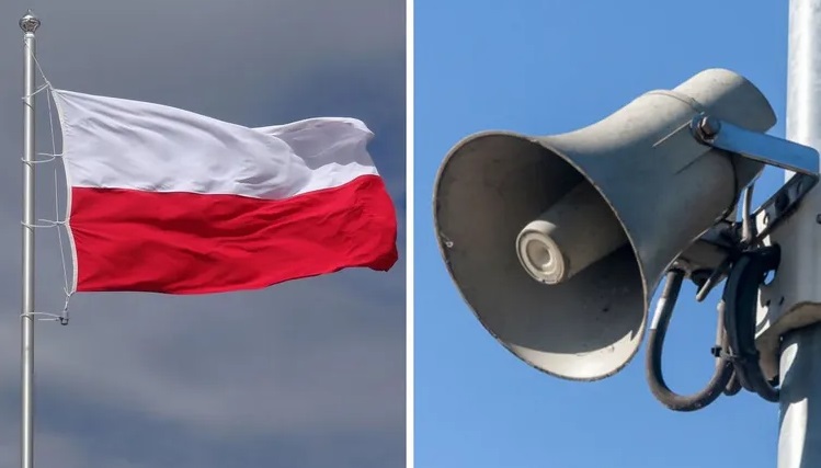 У річницю вторгнення, 24 лютого, польські та українські активісти влаштували акцію у Варшаві перед будівлею, де проживають співробітники посольства Росії. 