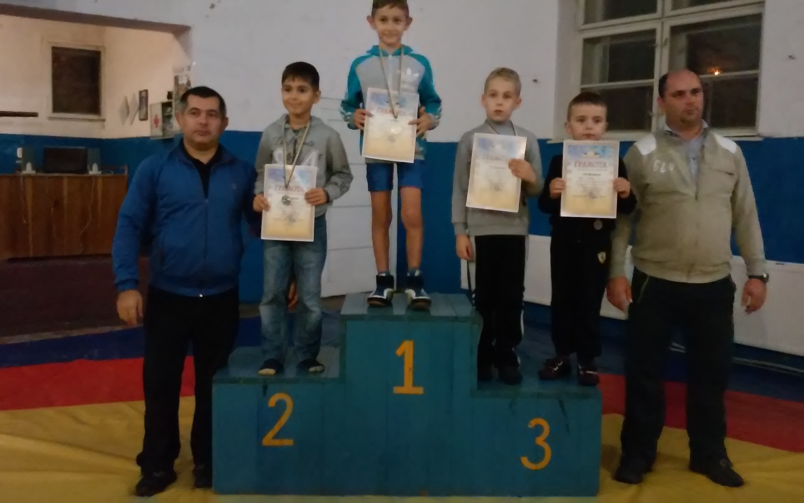  12-13 ноября в г.Виноградов состоялся чемпионат области по вольной борьбе среди юношей и девушек 2003 г.н. и младших. 