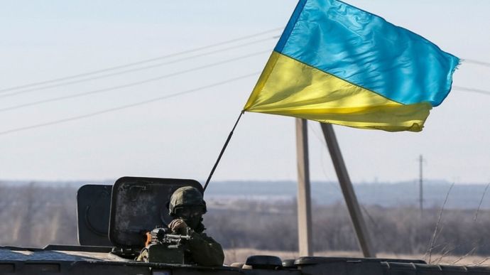По состоянию на 6 .m 18 мая в Донецком оперативном районе и на славянском направлении российские войска осуществляют огневое воздействие вдоль всей линии соприкосновения.