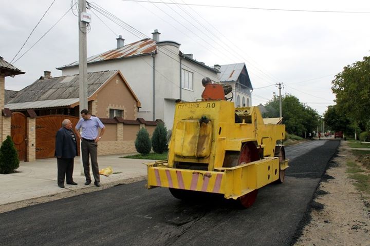 Виноградовский район получил 1,5 млн. гривен для ремонта дорог общего пользования.