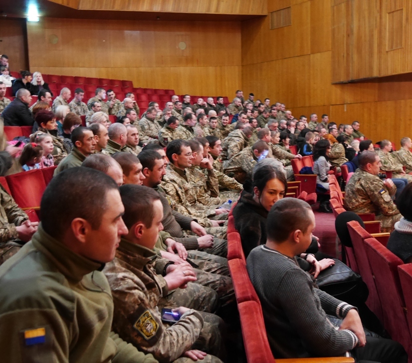 Торжества ко Дню Соборности Украины, на которых награждали военных 15-го отдельного горно-пехотного батальона прошли сегодня в Ужгородском дворце детей и юношества. 